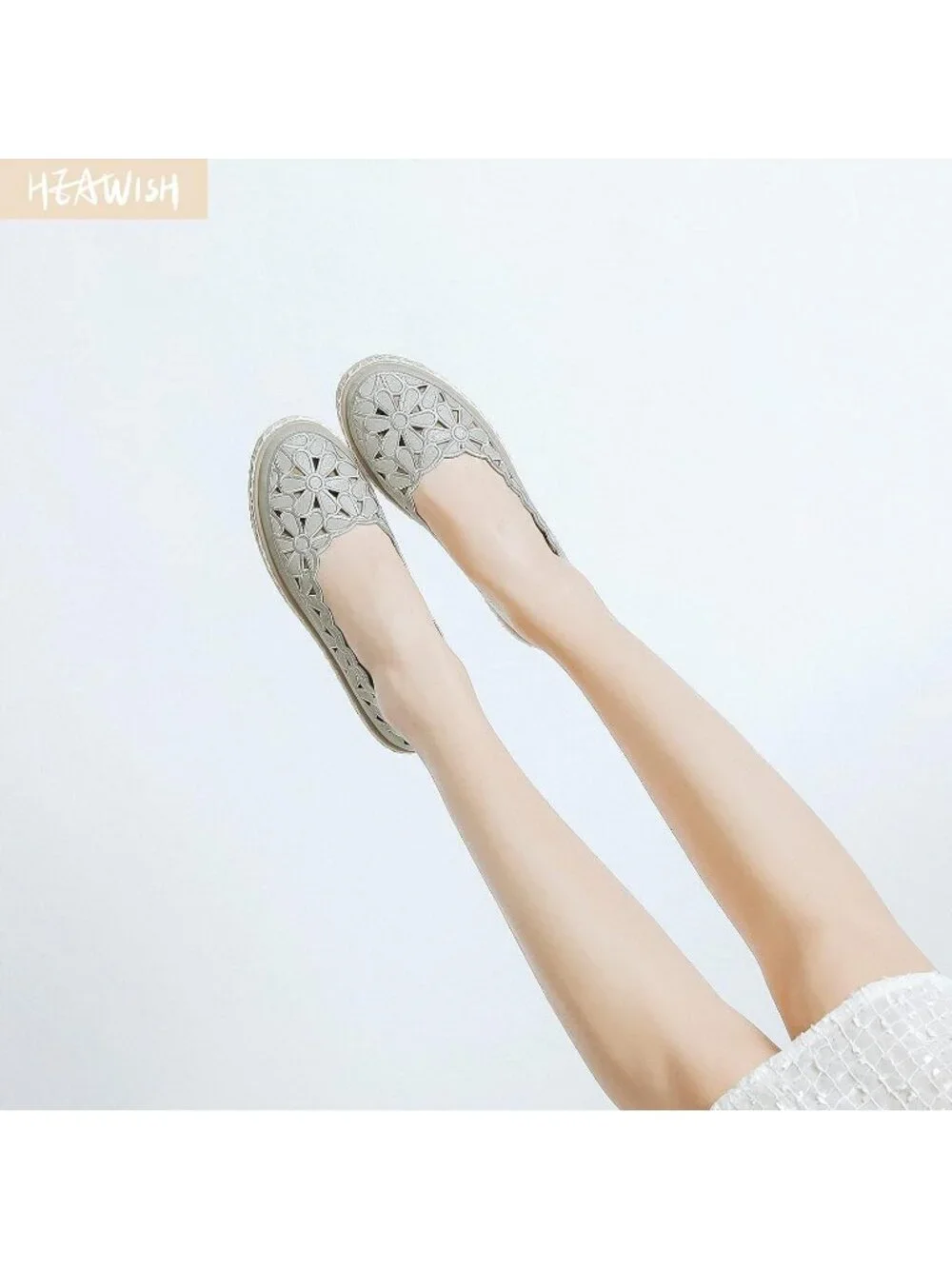 Women’s Grey Floral Daisy Round Toe Comfortable Slip On Casual Ballet Flats